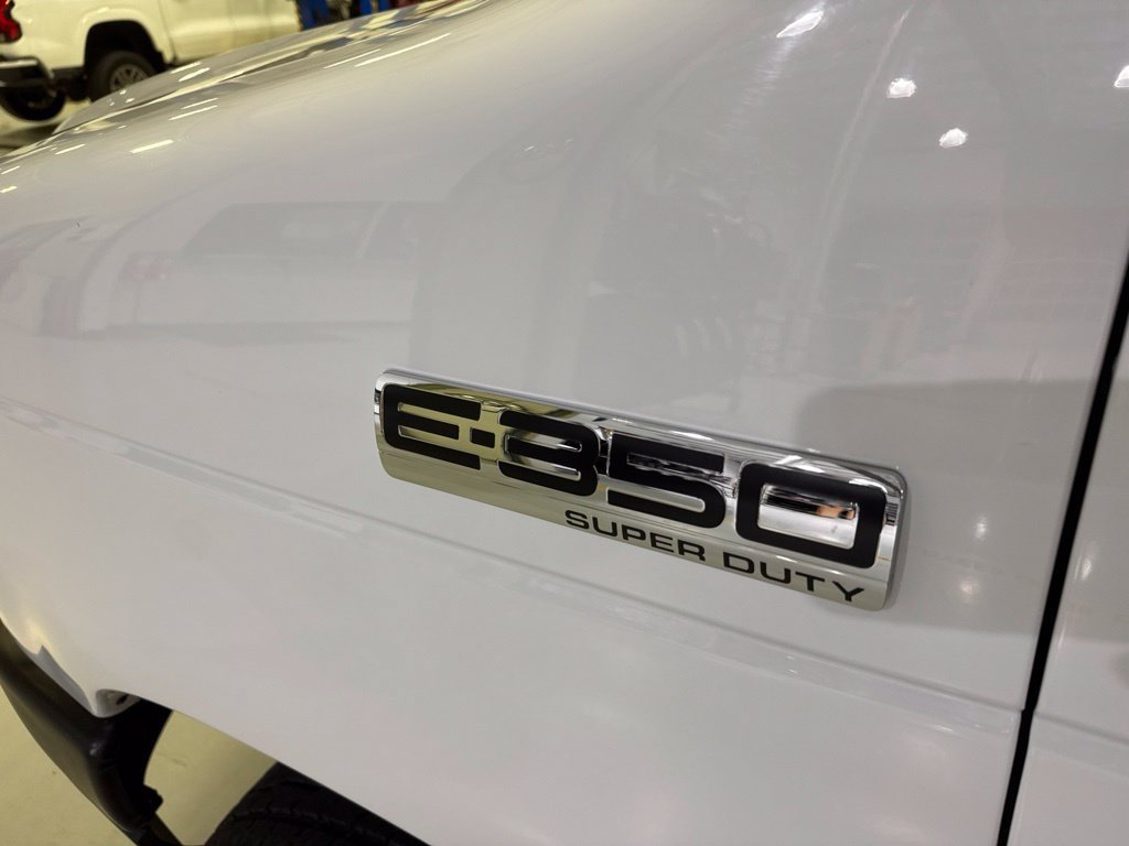 Used 2019 Ford E-350 and Econoline 350 Super Duty w/ Power Windows & Locks Group RWD image 9