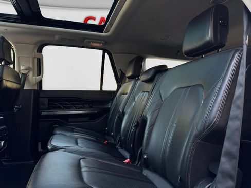 Used 2018 Ford Expedition Platinum AWD/4WD image 16