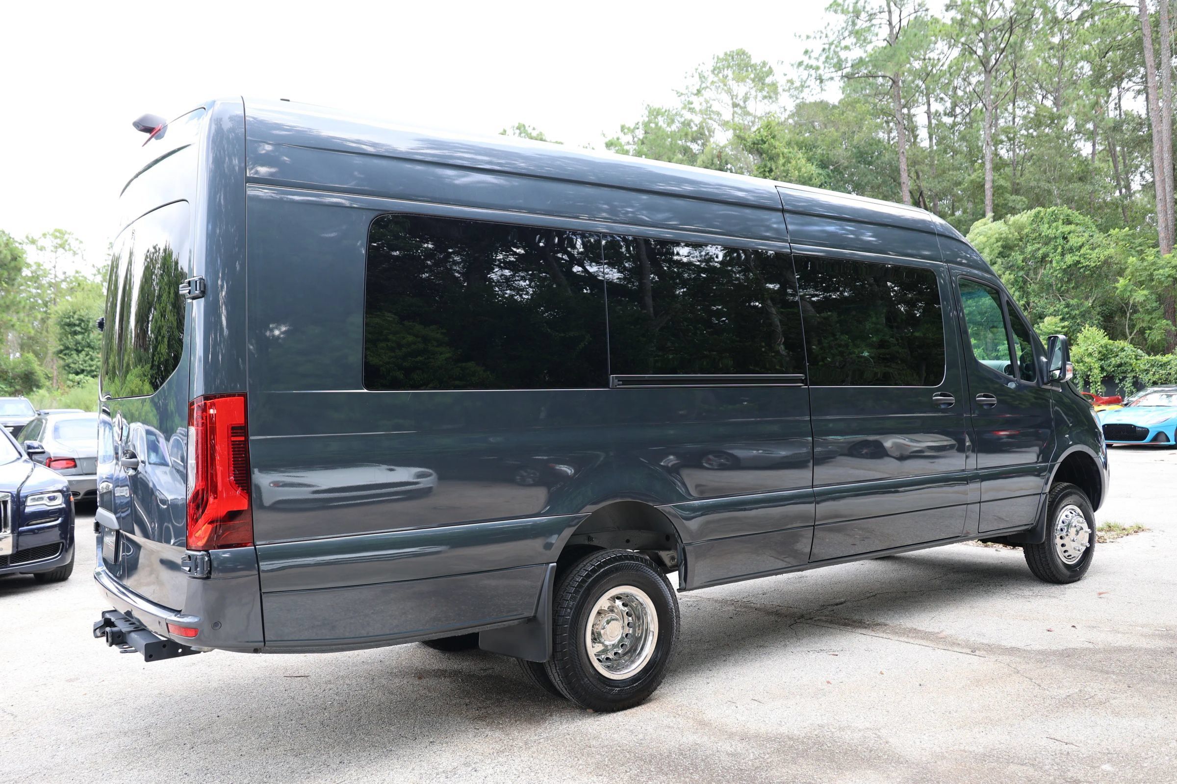 Used 2024 Mercedes-Benz Sprinter 3500 w/ Parking Package image 5