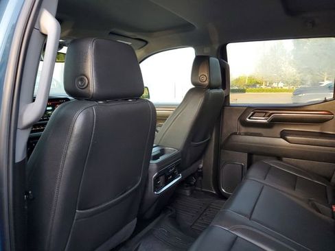 Used 2024 GMC Sierra 1500 SLT w/ SLT Premium Plus Package image 11