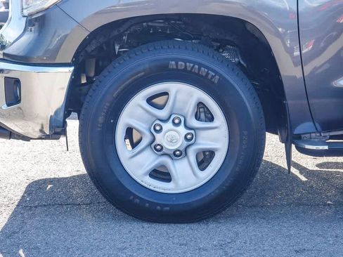 Used 2015 Toyota Tundra SR5 w/ SR5 Upgrade Package image 9