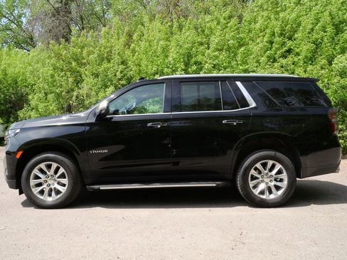 Used 2023 Chevrolet Tahoe Premier AWD/4WD image 4