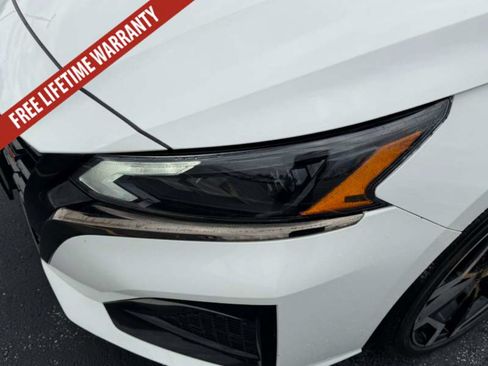 Used 2024 Nissan Altima 2.5 SR FWD image 15