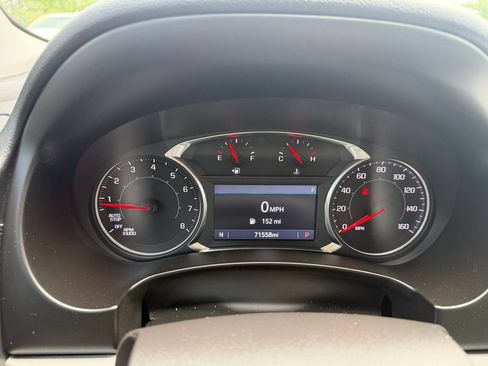 Used 2024 GMC Terrain SLT FWD image 12