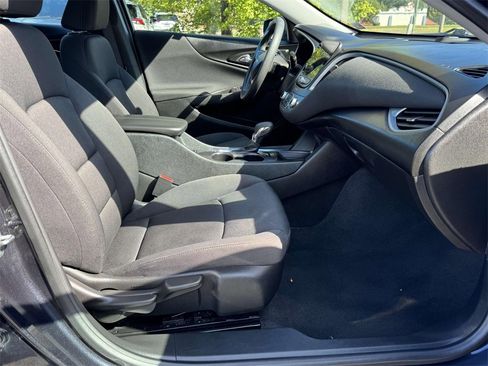 Used 2023 Chevrolet Malibu LT image 13