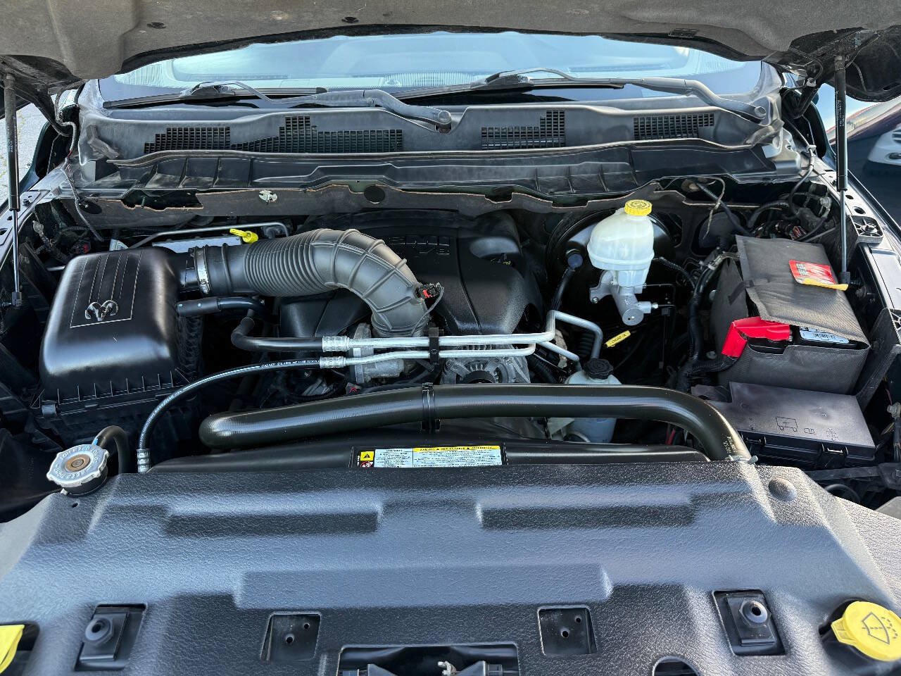 Used 2011 RAM 1500 Laramie RWD image 24