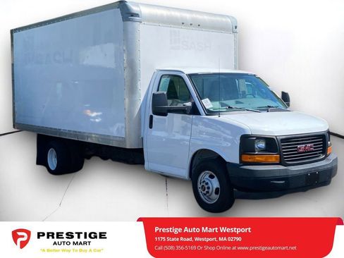 Used 2017 GMC Savana 3500 Extended RWD image 1