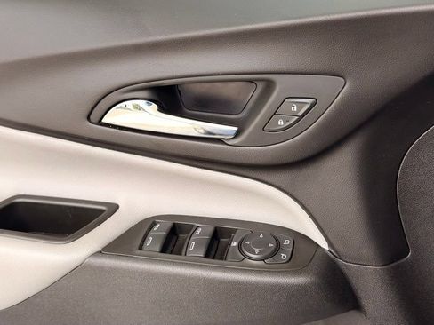 Used 2024 Chevrolet Equinox LT FWD image 34