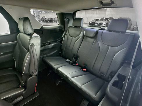Used 2025 Hyundai Palisade SEL FWD image 29