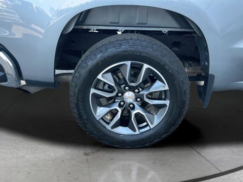 Certified 2024 Chevrolet Silverado 1500 LT AWD/4WD image 32