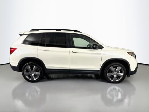 Certified 2019 Honda Passport Touring image 4