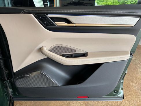 Used 2024 Porsche Macan Turbo Electric image 27