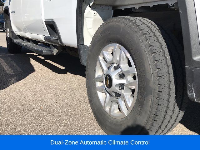 Used 2025 Chevrolet Silverado 2500 LT w/ Convenience Package AWD/4WD image 12