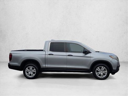 Used 2017 Honda Ridgeline RT image 4