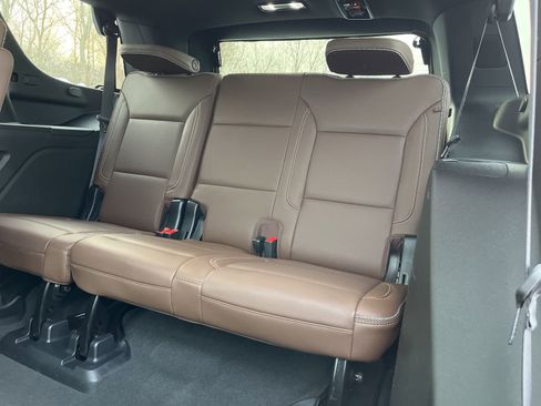 Used 2023 Chevrolet Tahoe High Country w/ LPO, Illumination Package image 15