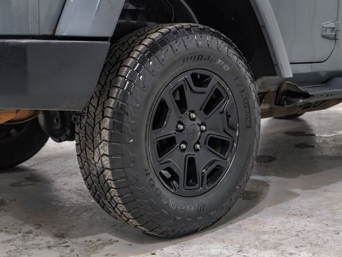 Used 2014 Jeep Wrangler Unlimited Rubicon w/ Connectivity Group image 60