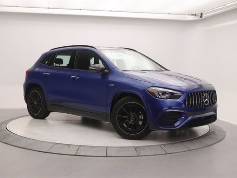 New 2025 Mercedes-Benz GLA 35 AMG 4MATIC image 1