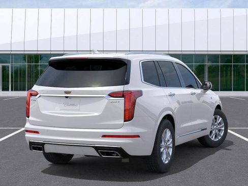 New 2025 Cadillac XT6 Luxury image 3