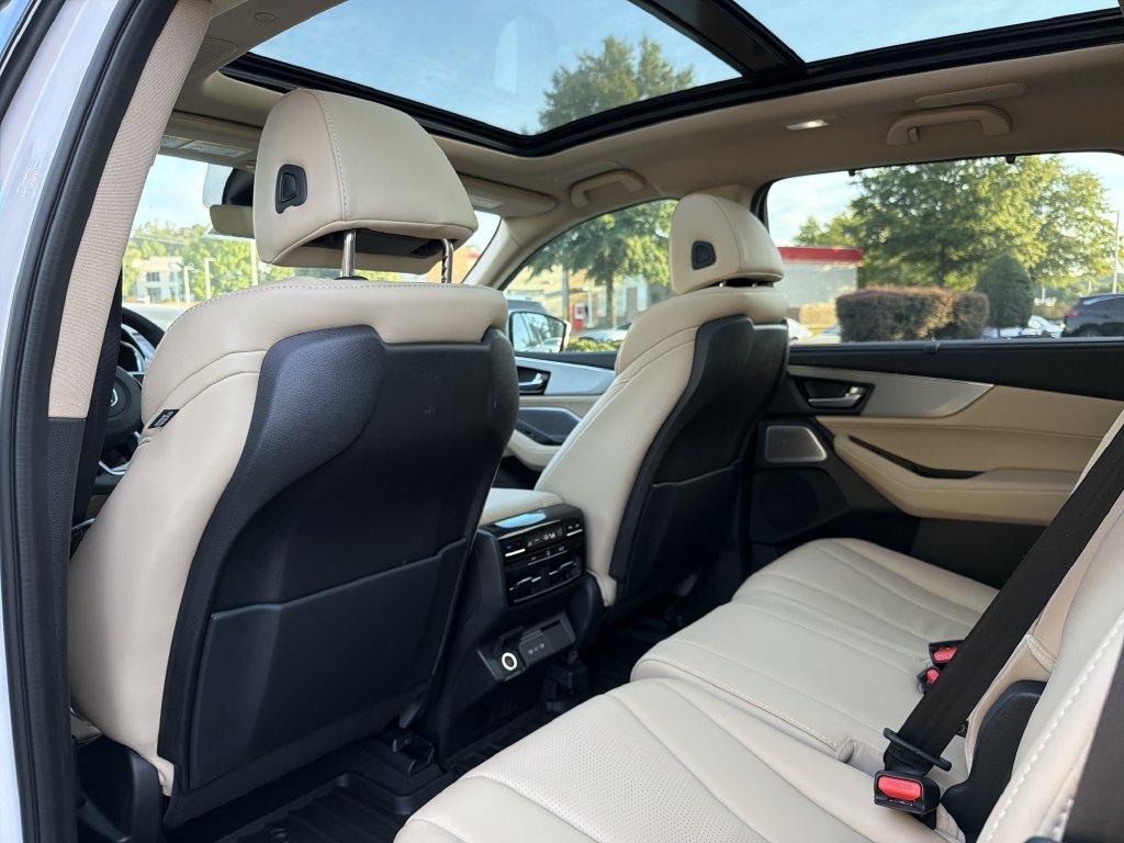 Certified 2026 Acura MDX w/ Technology Package AWD/4WD image 12