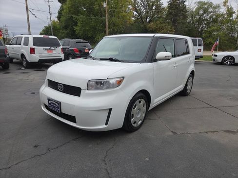 Used 2010 Scion xB Release Series 7.0 image 16