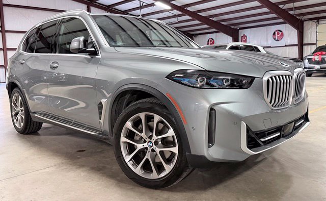 Used 2026 BMW X5 xDrive40i AWD/4WD image 1