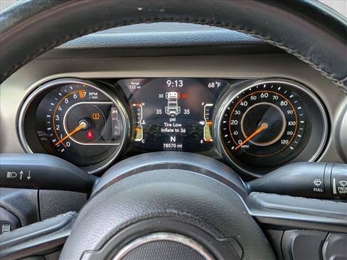Used 2018 Jeep Wrangler Unlimited Sport S AWD/4WD image 10