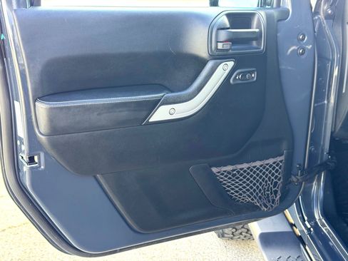 Used 2017 Jeep Wrangler Unlimited Sahara w/ Quick Order Package 24E Chief image 16