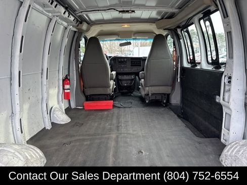 Used 2018 GMC Savana 3500 Work Van w/ Driver Convenience Package image 11