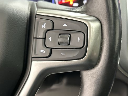 Used 2021 Chevrolet Suburban Premier image 34