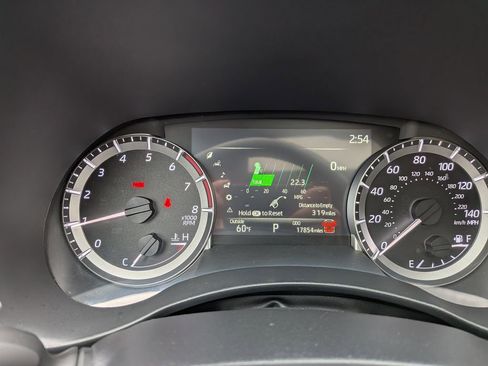 Used 2024 Toyota Highlander XSE image 16