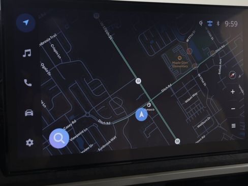 Used 2025 Toyota Tacoma Limited image 9