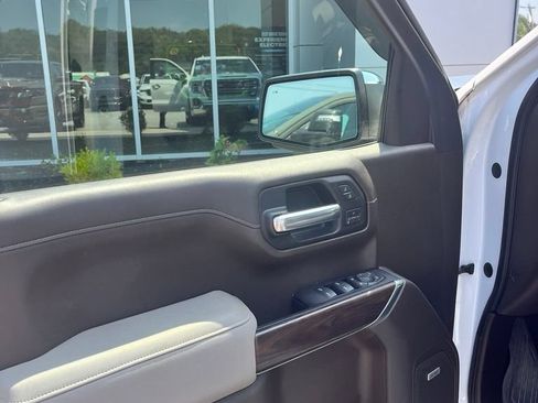Used 2019 GMC Sierra 1500 SLT w/ SLT Premium Plus Package AWD/4WD image 8