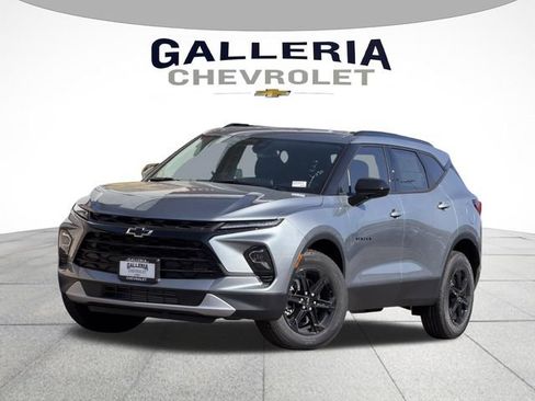 New 2026 Chevrolet Blazer LT w/ Convenience Package FWD image 1