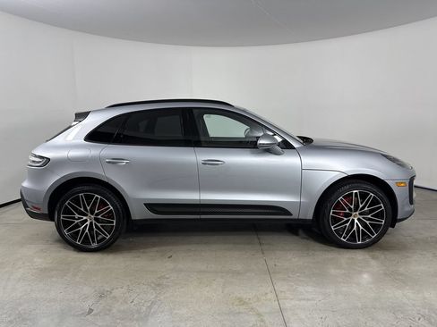 Certified 2026 Porsche Macan S AWD/4WD image 8