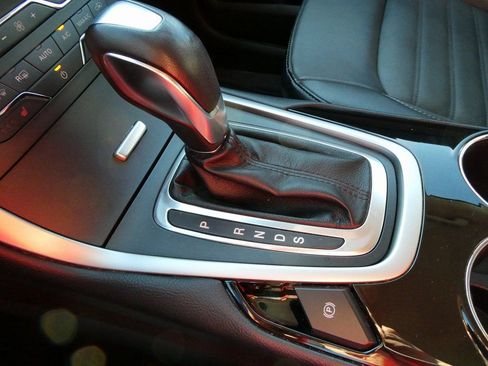 Used 2018 Ford Edge SEL w/ Equipment Group 201A image 29