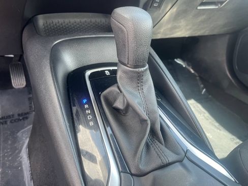 Used 2024 Toyota Corolla LE FWD image 30