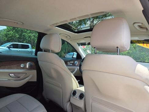 Used 2017 Mercedes-Benz E 300 image 16