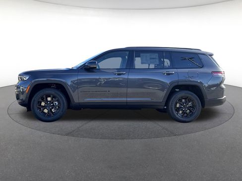 New 2025 Jeep Grand Cherokee L Altitude image 2