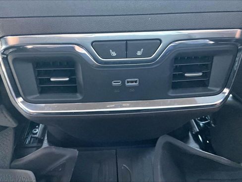 Used 2026 GMC Sierra 1500 Denali w/ Technology Package AWD/4WD image 32