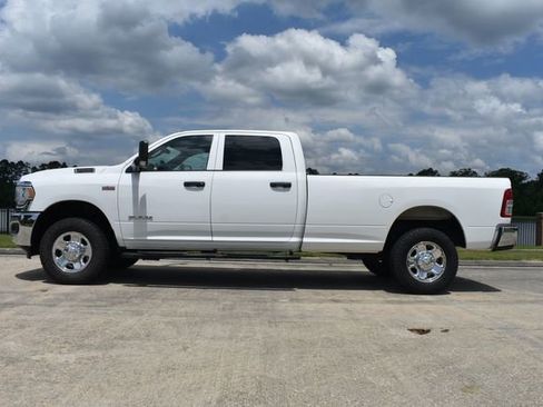 Used 2022 RAM 2500 Tradesman w/ Chrome Appearance Group AWD/4WD image 7