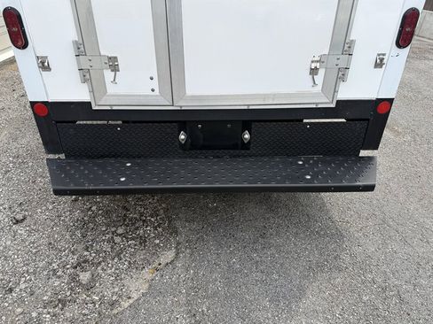 Used 2021 Chevrolet Express 3500 w/ Power Convenience Package RWD image 11
