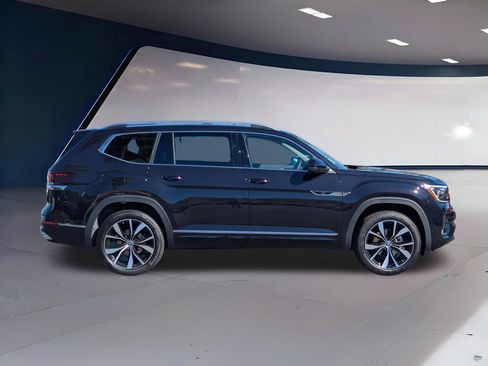 Certified 2026 Volkswagen Atlas Cross Sport SEL Premium R-Line AWD/4WD image 2