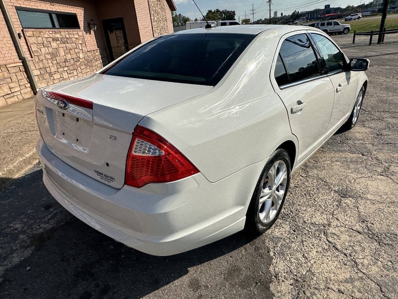 Used 2012 Ford Fusion SE FWD image 8