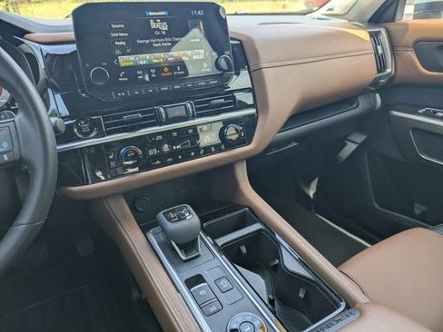 Used 2025 Nissan Pathfinder Platinum w/ Cargo Package AWD/4WD image 25