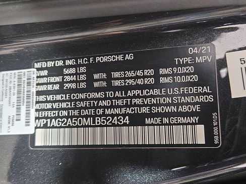 Used 2021 Porsche Macan GTS AWD/4WD image 31