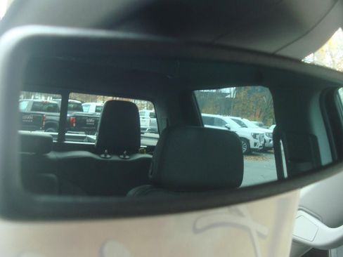 New 2026 GMC Sierra 2500 SLT w/ SLT Premium Package image 17