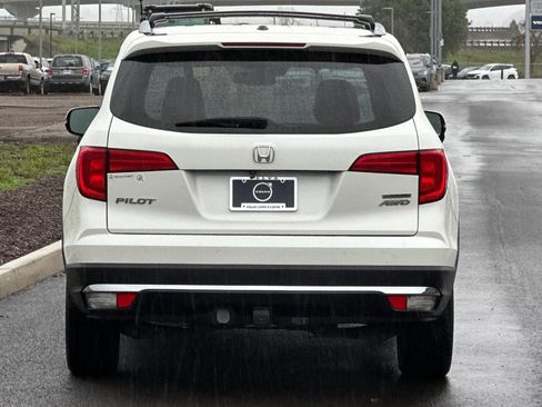 Used 2017 Honda Pilot Touring image 4