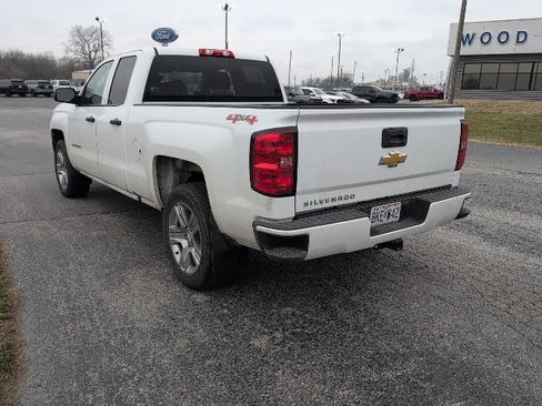 Used 2016 Chevrolet Silverado 1500 Custom w/ Custom Convenience Package image 8