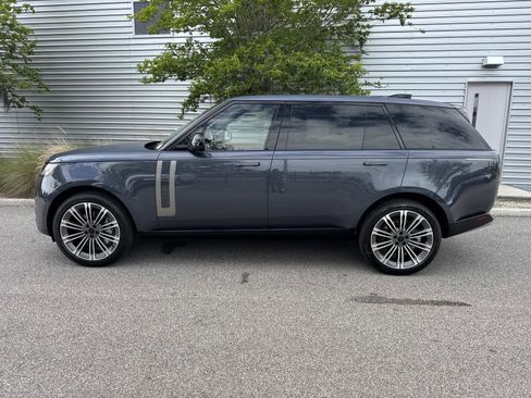 New 2026 Land Rover Range Rover Long Wheelbase SE AWD/4WD image 2