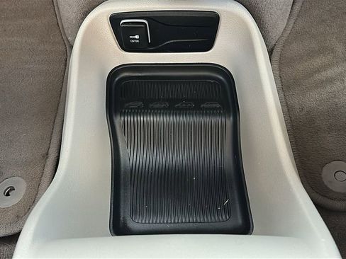 Used 2017 Chrysler Pacifica LX image 27